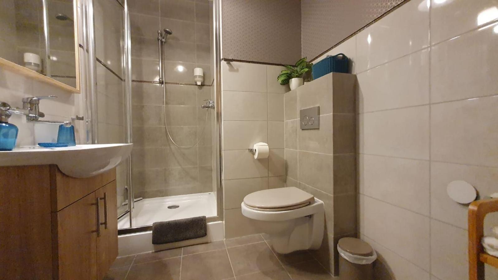 Apartament Poznanska 1 Apartment Екстериор снимка